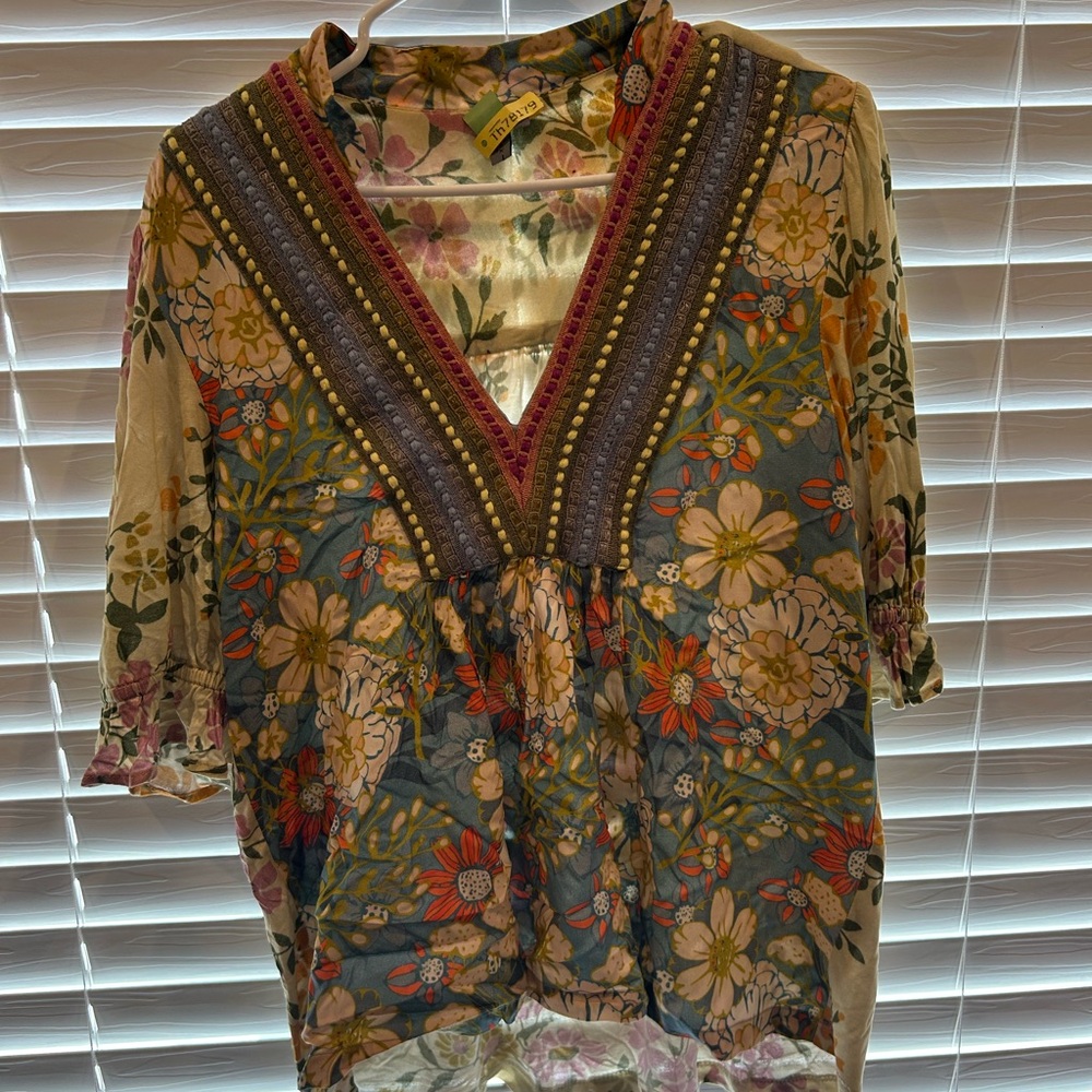 Floral V-Neck Top anthropology